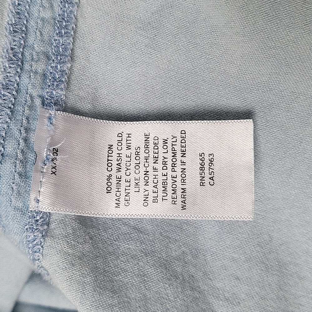 Cason | Chambray Tank - Picture 4 of 4